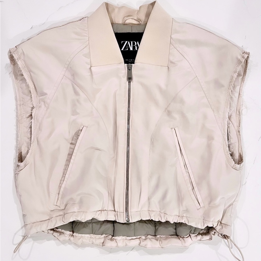 Satin effect oversized vest.